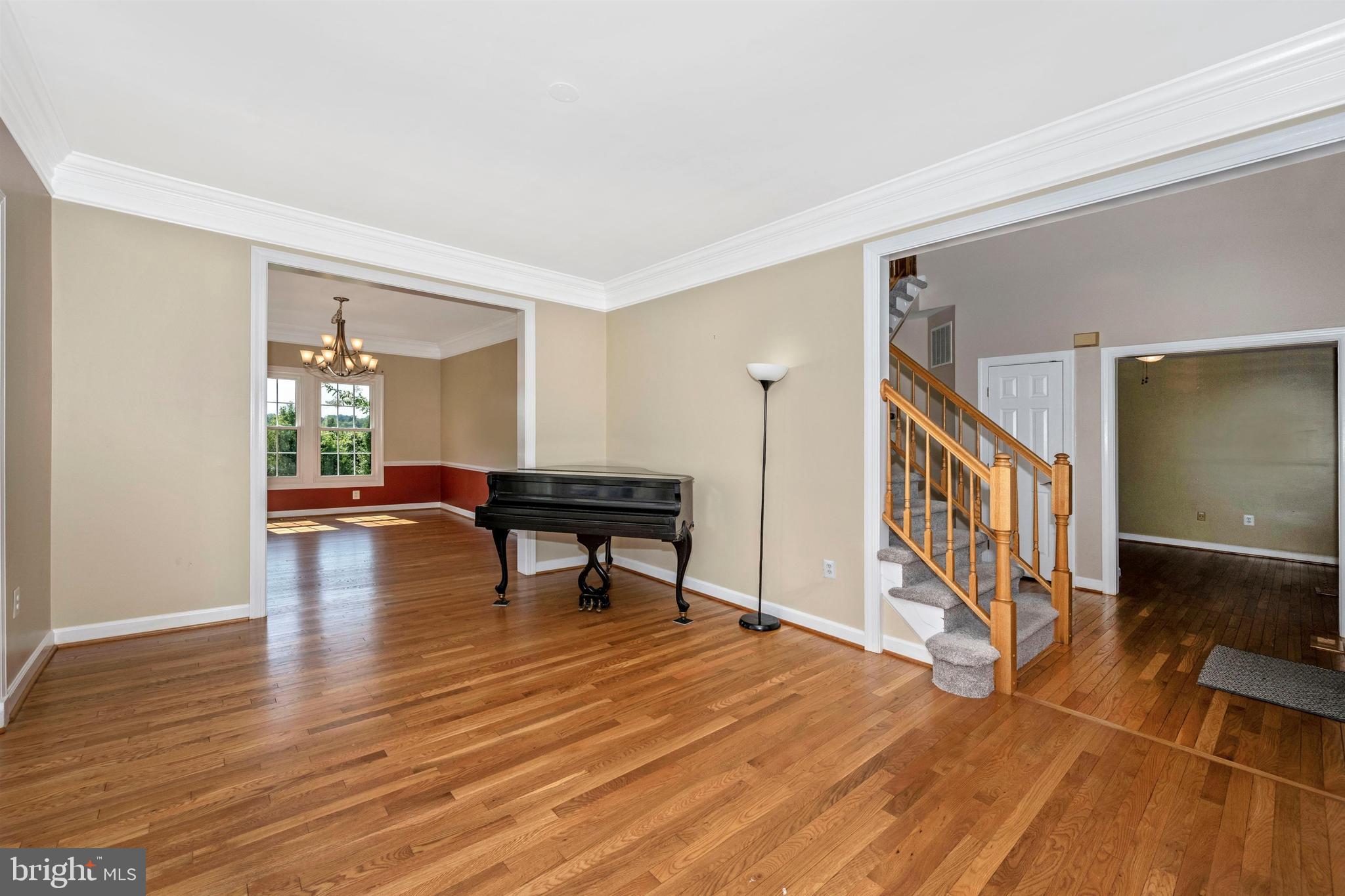 925 Brick Manor Circle Silver Spring, MD 20905 - Photo 7 of 50