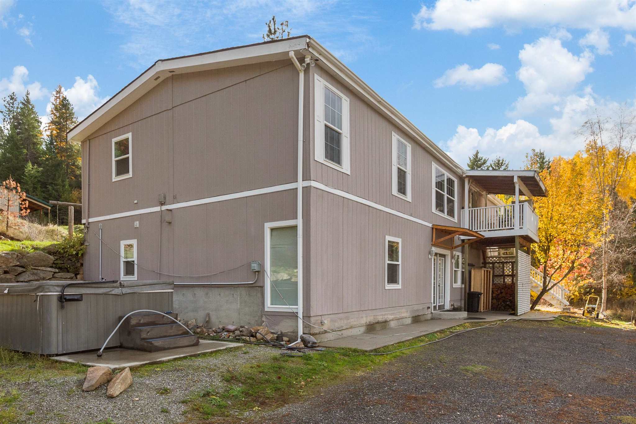 39222 North Elk Chattaroy Road Elk, WA 99009 - Photo 3 of 24 Gallery Image 3
