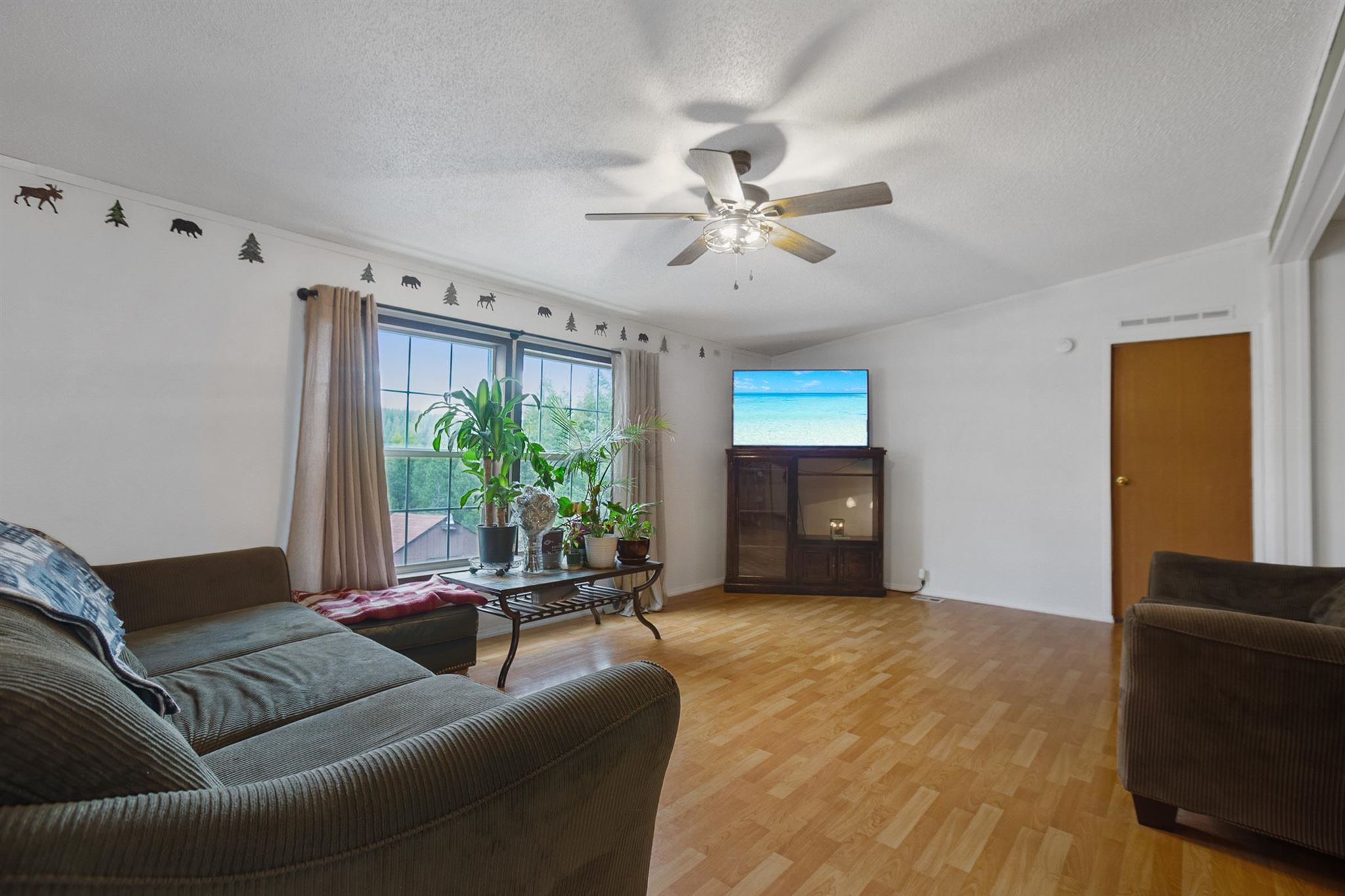 39222 North Elk Chattaroy Road Elk, WA 99009 - Photo 4 of 24 Gallery Image 4