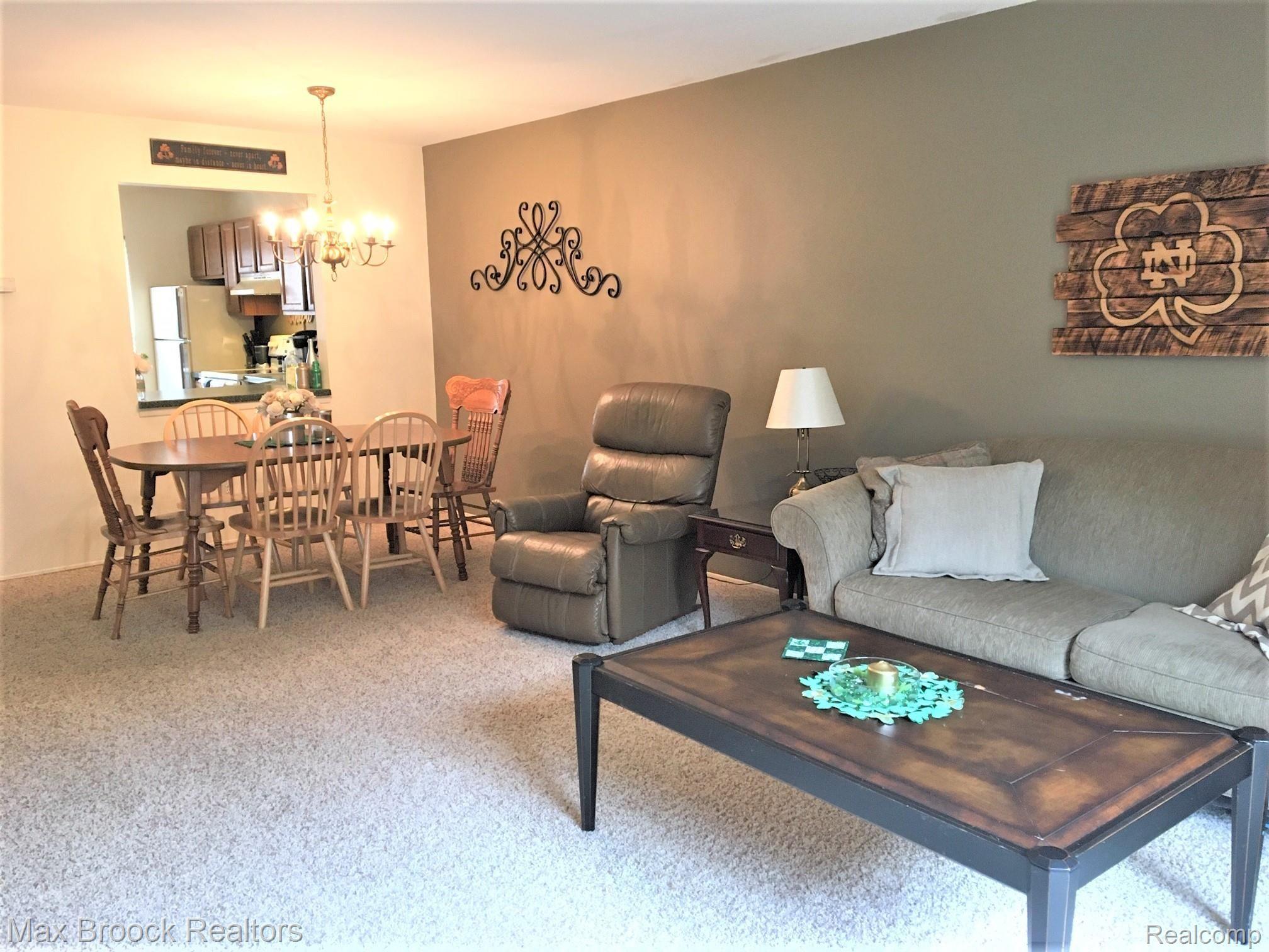 1472 West Webster Road, Unit 10 Royal Oak, MI 48073 - Photo 4 of 14 View of the wonderful entertaining space in this unit!