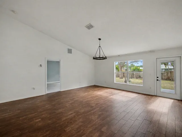 $2,800 | 2674 Southeast Melaleuca Boulevard, Port St. Lucie, FL 34952