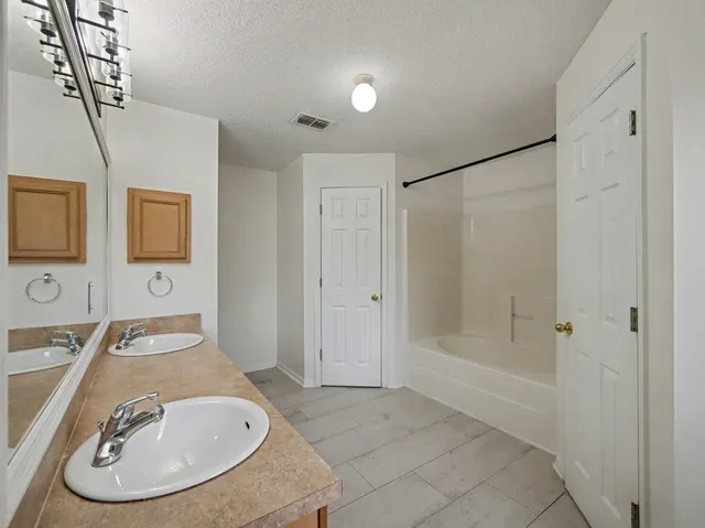 $2,800 | 2674 Southeast Melaleuca Boulevard, Port St. Lucie, FL 34952