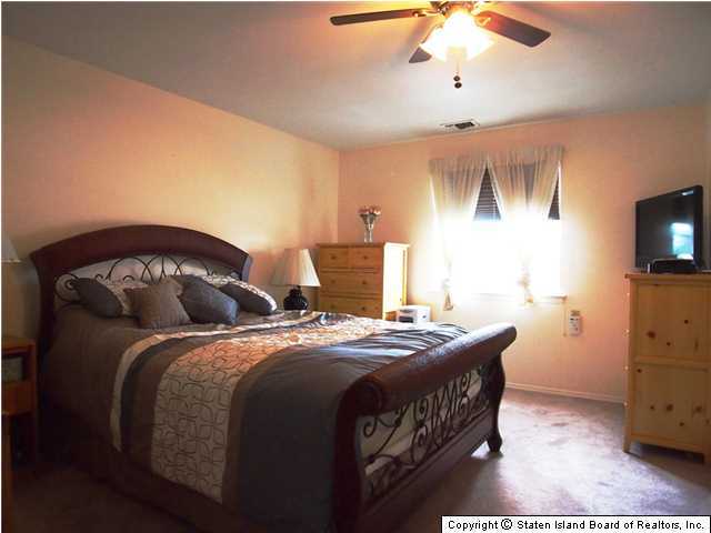 112 Timber Ridge Drive Staten Island, NY 10306 - Photo 11 of 20 Additional Photo