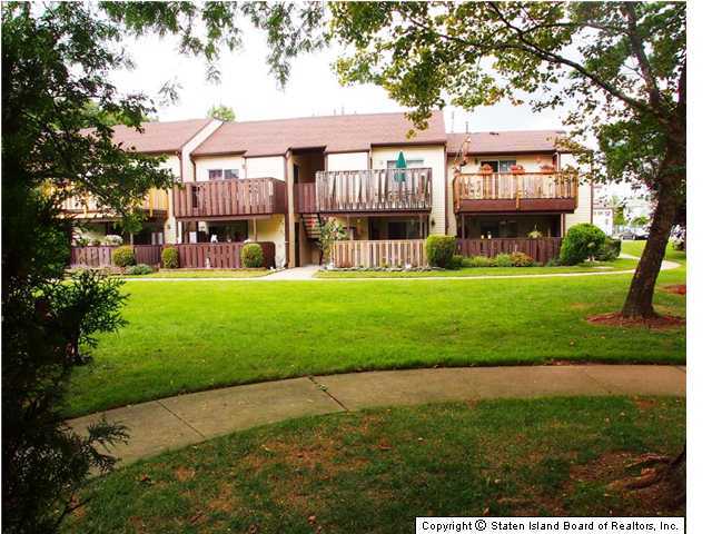 112 Timber Ridge Drive Staten Island, NY 10306 - Photo 15 of 20 Additional Photo