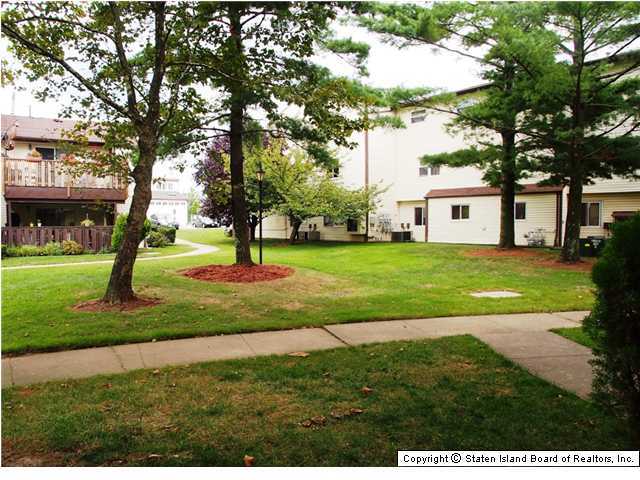 112 Timber Ridge Drive Staten Island, NY 10306 - Photo 16 of 20 Additional Photo