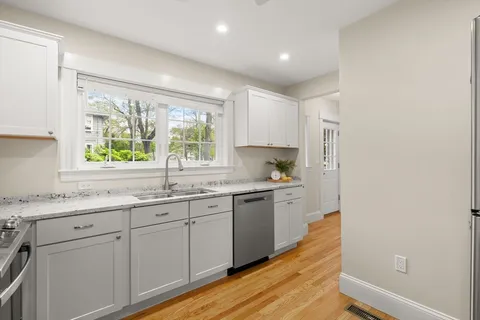 $1,350,000 | 106 Central Street, Hingham, MA 02043