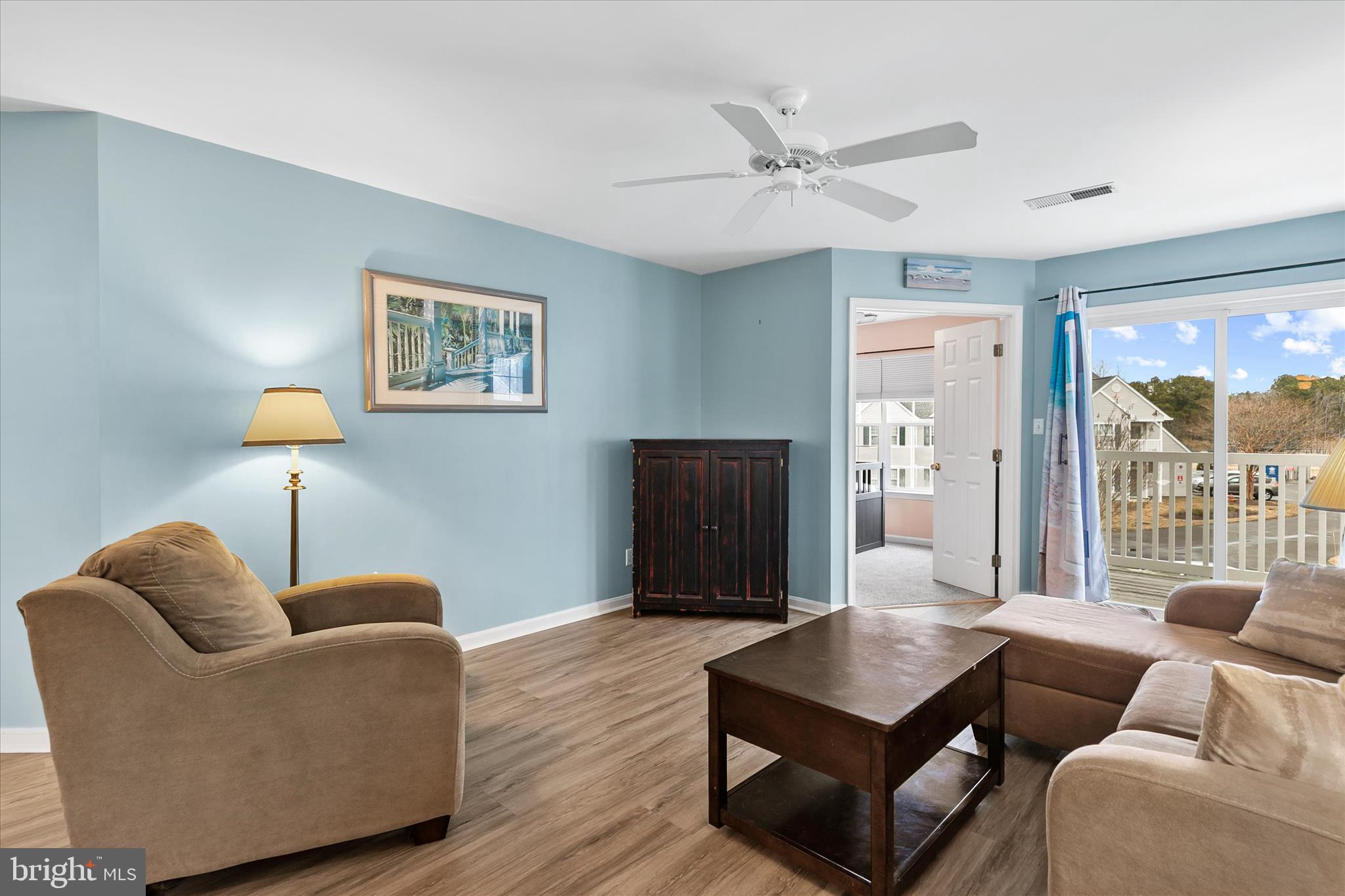11423 Manklin Creek Road, Unit 1 Ocean Pines, MD 21811 - Photo 12 of 40 a living room with furniture