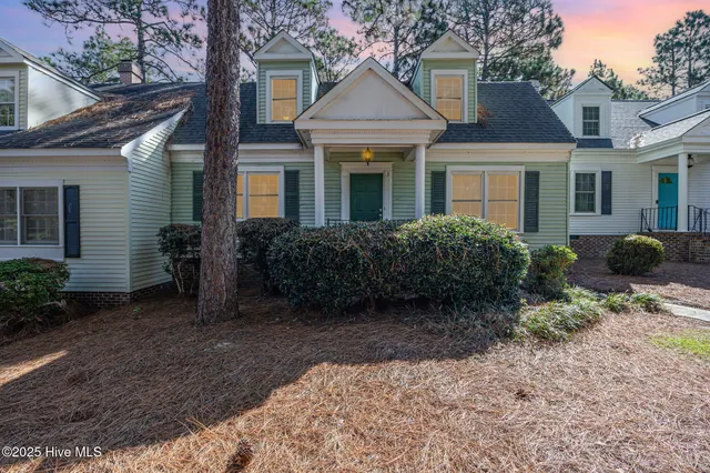 $324,900 | 3 Colonial Pines Circle, Pinehurst, NC 28374