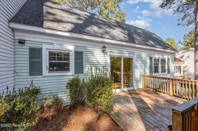 $324,900 | 3 Colonial Pines Circle, Pinehurst, NC 28374