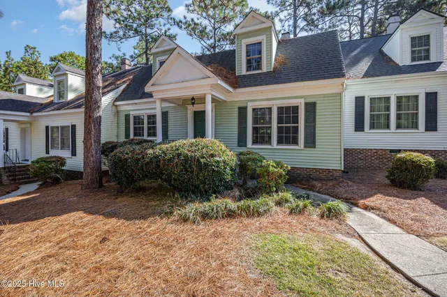 $324,900 | 3 Colonial Pines Circle, Pinehurst, NC 28374