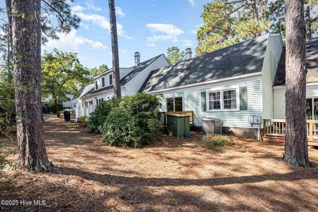 $324,900 | 3 Colonial Pines Circle, Pinehurst, NC 28374