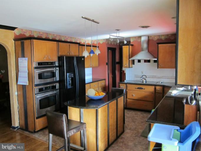 7509 Old Receiver Road Frederick, MD 21702 - Photo 3 of 21 Kitchen
