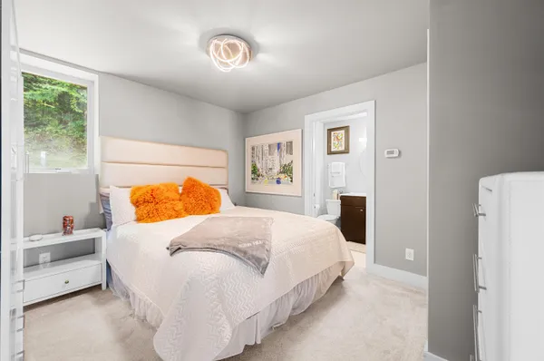 $2,250,000 | 458 Old Farm Road, Stowe, VT 05672