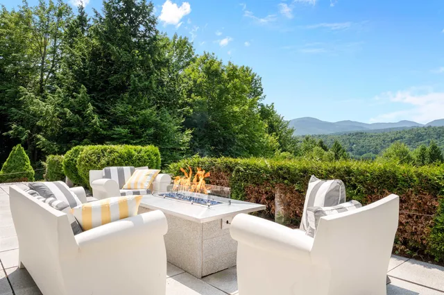 $2,250,000 | 458 Old Farm Road, Stowe, VT 05672