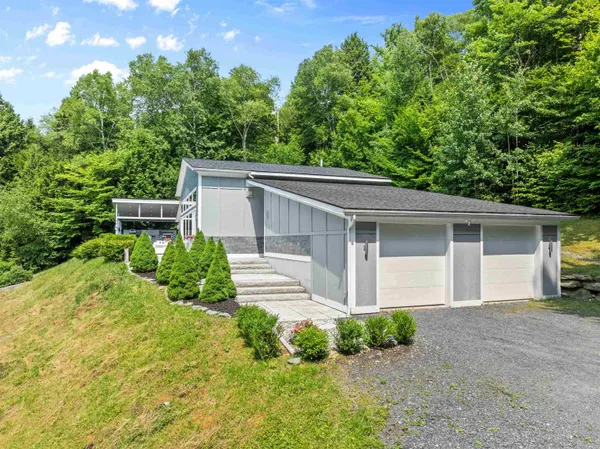 $2,250,000 | 458 Old Farm Road, Stowe, VT 05672