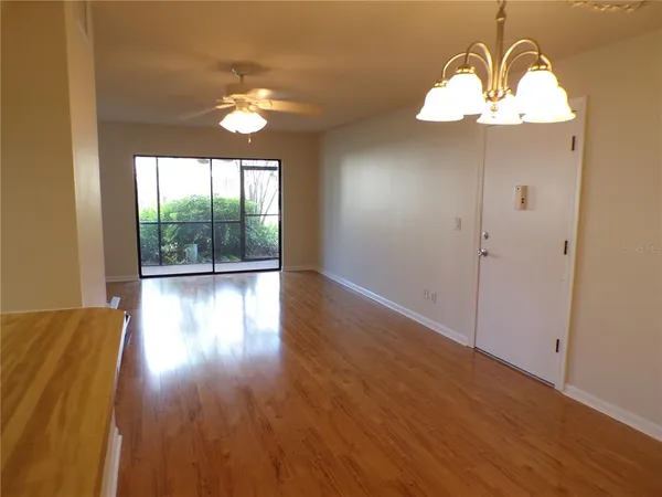 $1,600 | 634 Bird Bay Drive East, Unit 102, Venice, FL 34285