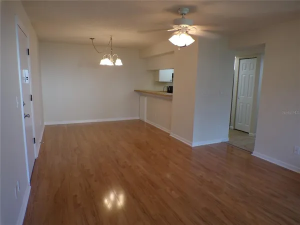 $1,600 | 634 Bird Bay Drive East, Unit 102, Venice, FL 34285