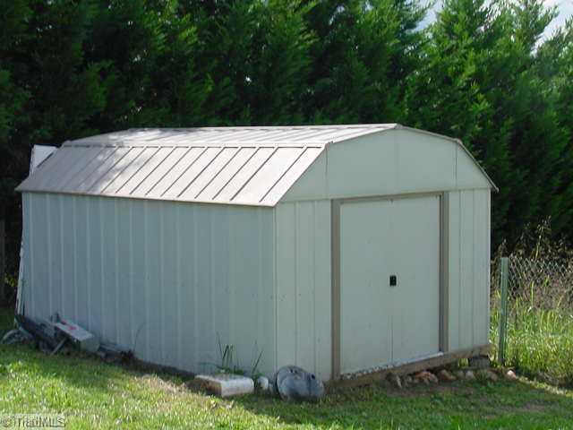 469 Beamer Road Mount Airy, NC 27030 - Photo 14 of 16 Outbuilding.