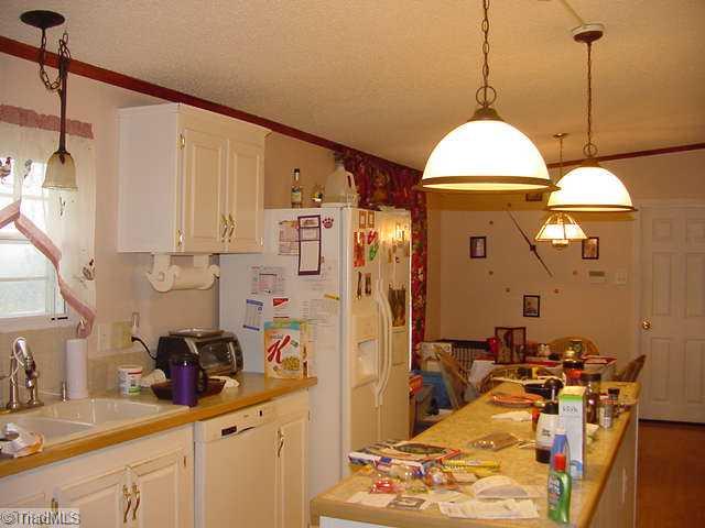 469 Beamer Road Mount Airy, NC 27030 - Photo 7 of 16 Kitchen.