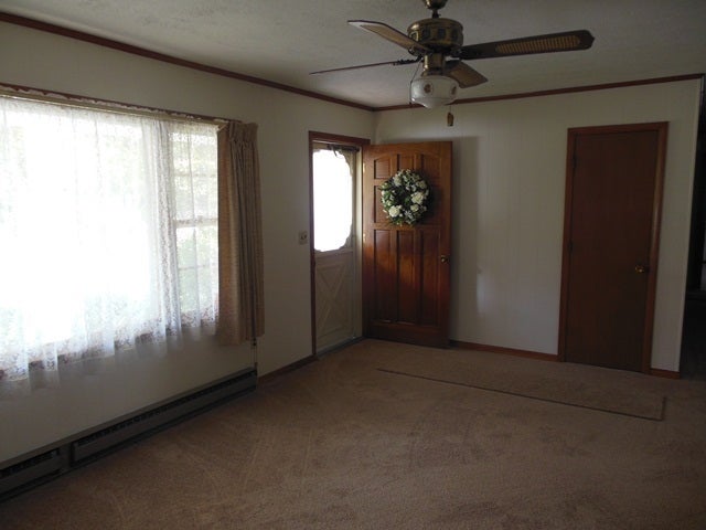 Reynolds Subdivision Road Frankford, WV 24938 - Photo 10 of 50 Living Room
