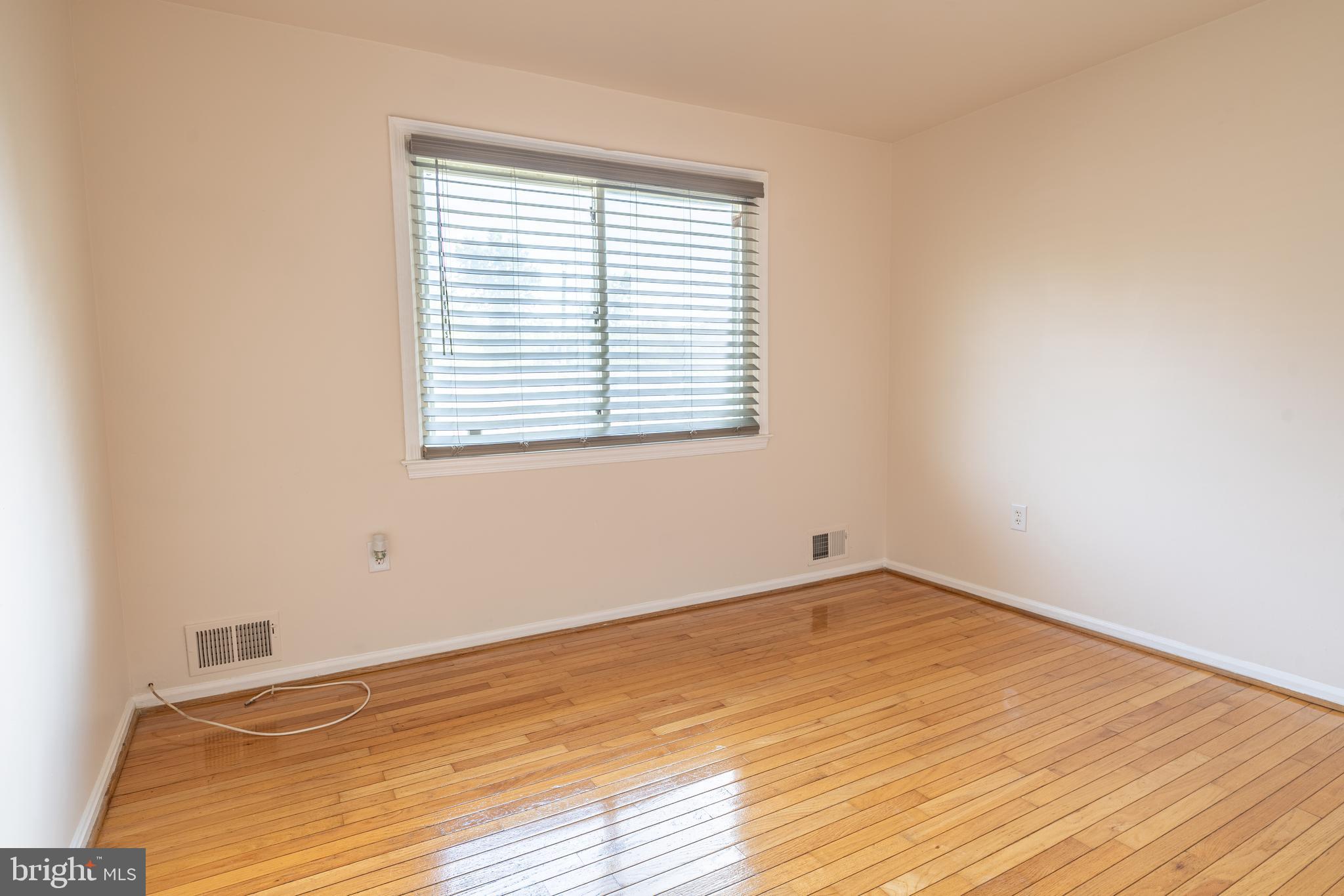 6612 Valley Park Road Capitol Heights, MD 20743 - Photo 6 of 16