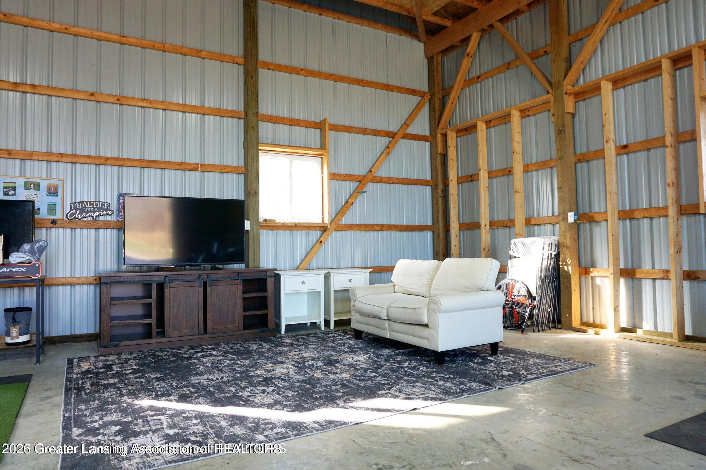 6480 Meridian Road Laingsburg, MI 48848 - Photo 52 of 91 20260401144429456460000000-o