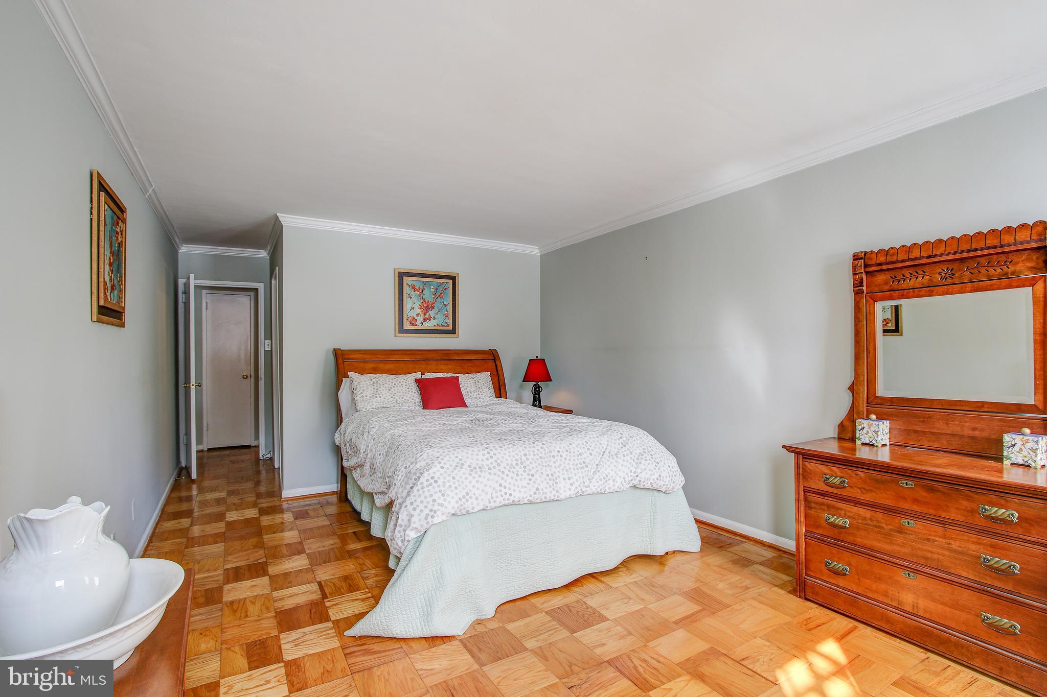 5101 River Road, Unit 208 Bethesda, MD 20816 - Photo 29 of 35