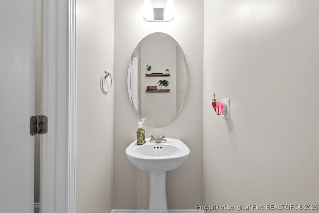 236 Pittfield Run Cameron, NC 28326 - Photo 8 of 31