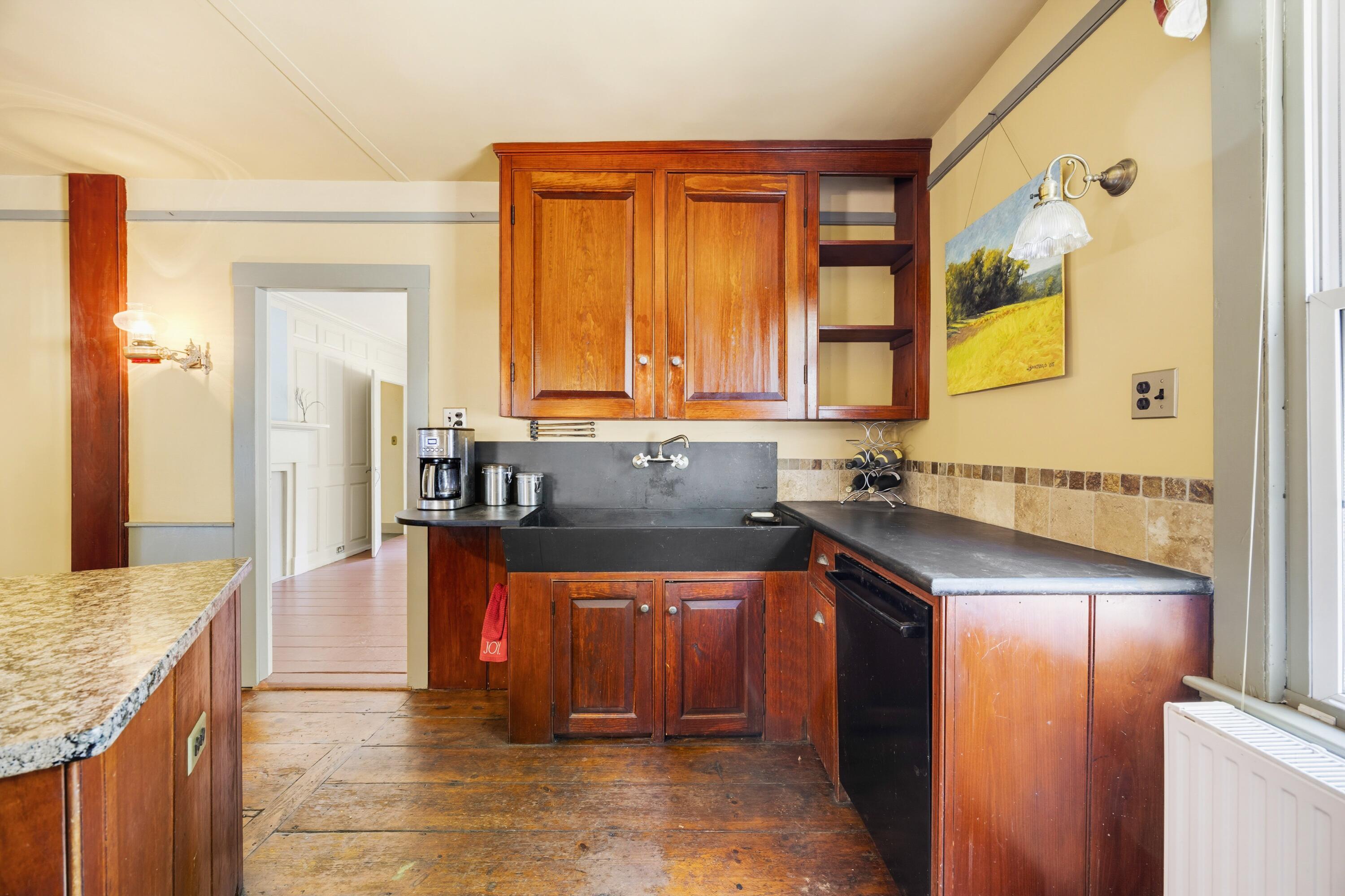 372 Intervale Road New Gloucester, ME 04260 - Photo 15 of 47 13 Kitchen 6