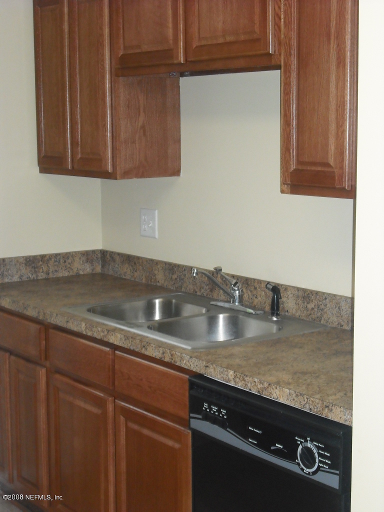 3572 Bedford Road Jacksonville, FL 32207 - Photo 5 of 7 Kitchen 2