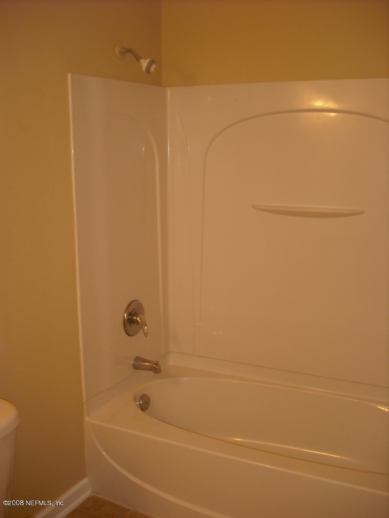 3572 Bedford Road Jacksonville, FL 32207 - Photo 7 of 7 Master Bath