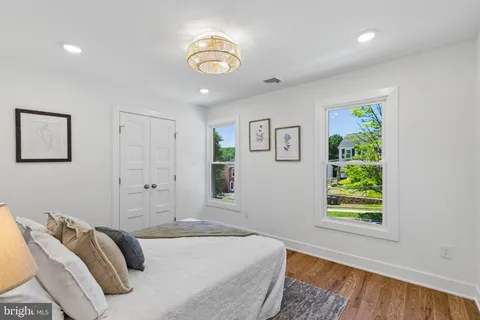 $725,000 | 232 East 6th Avenue, Conshohocken, PA 19428