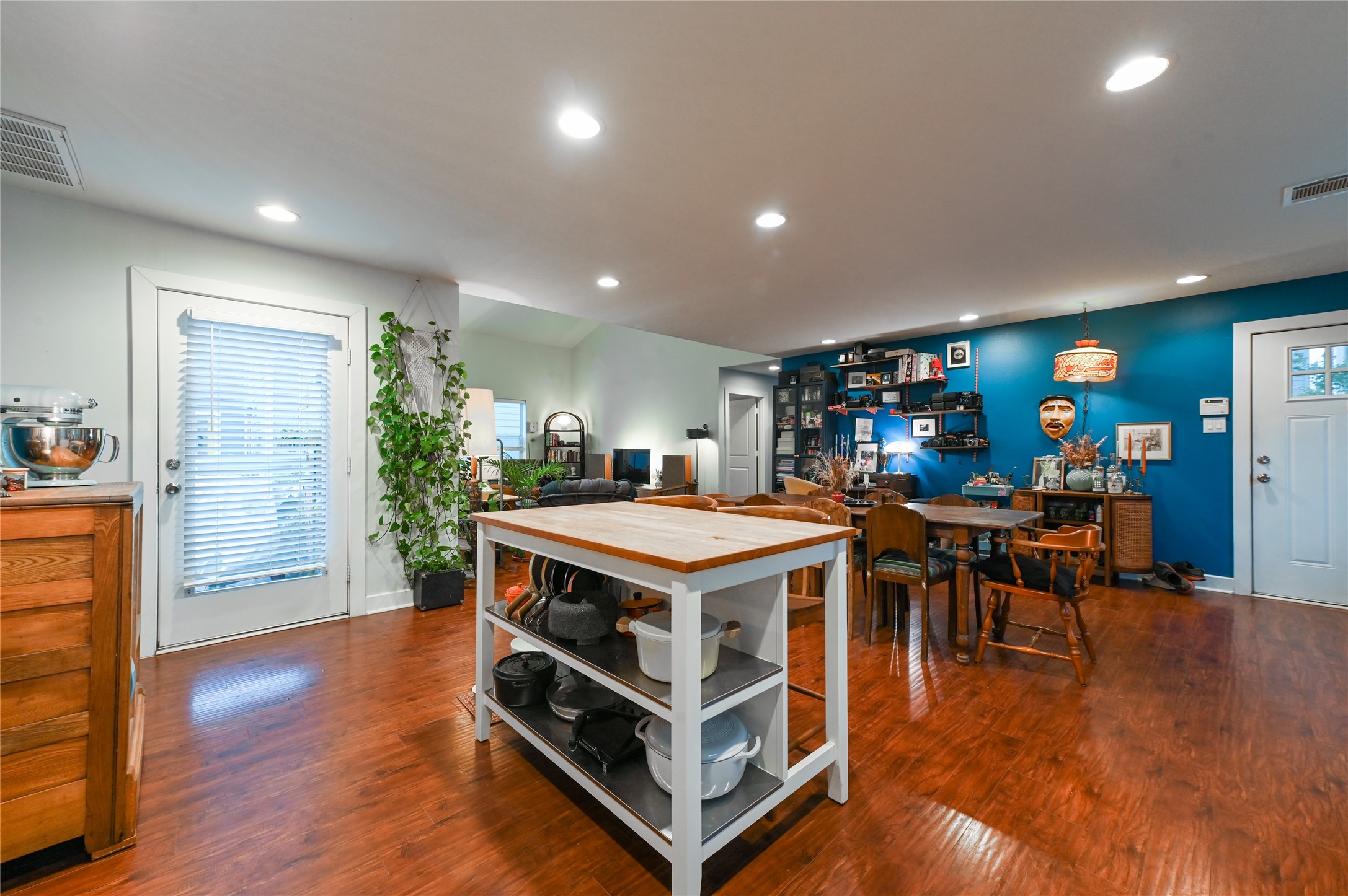 1308 Ruthven Street, Unit B Houston, TX 77019 - Photo 9 of 25