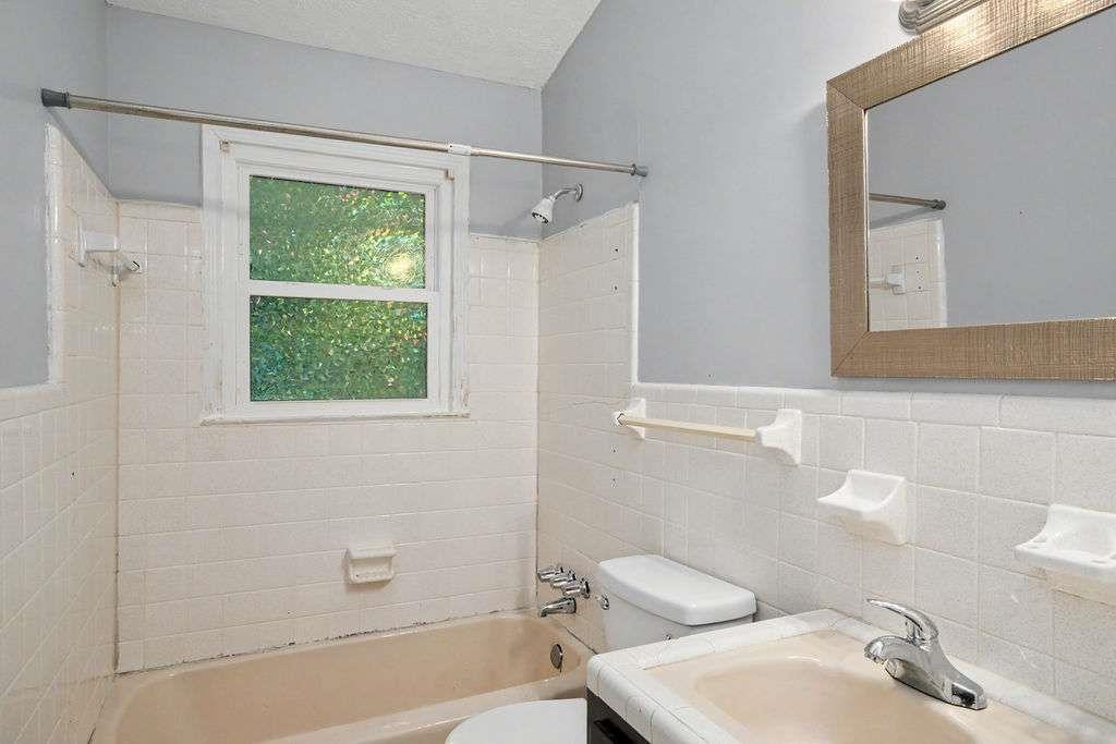 413 Old Newnan Road Carrollton, GA 30117 - Photo 8 of 21