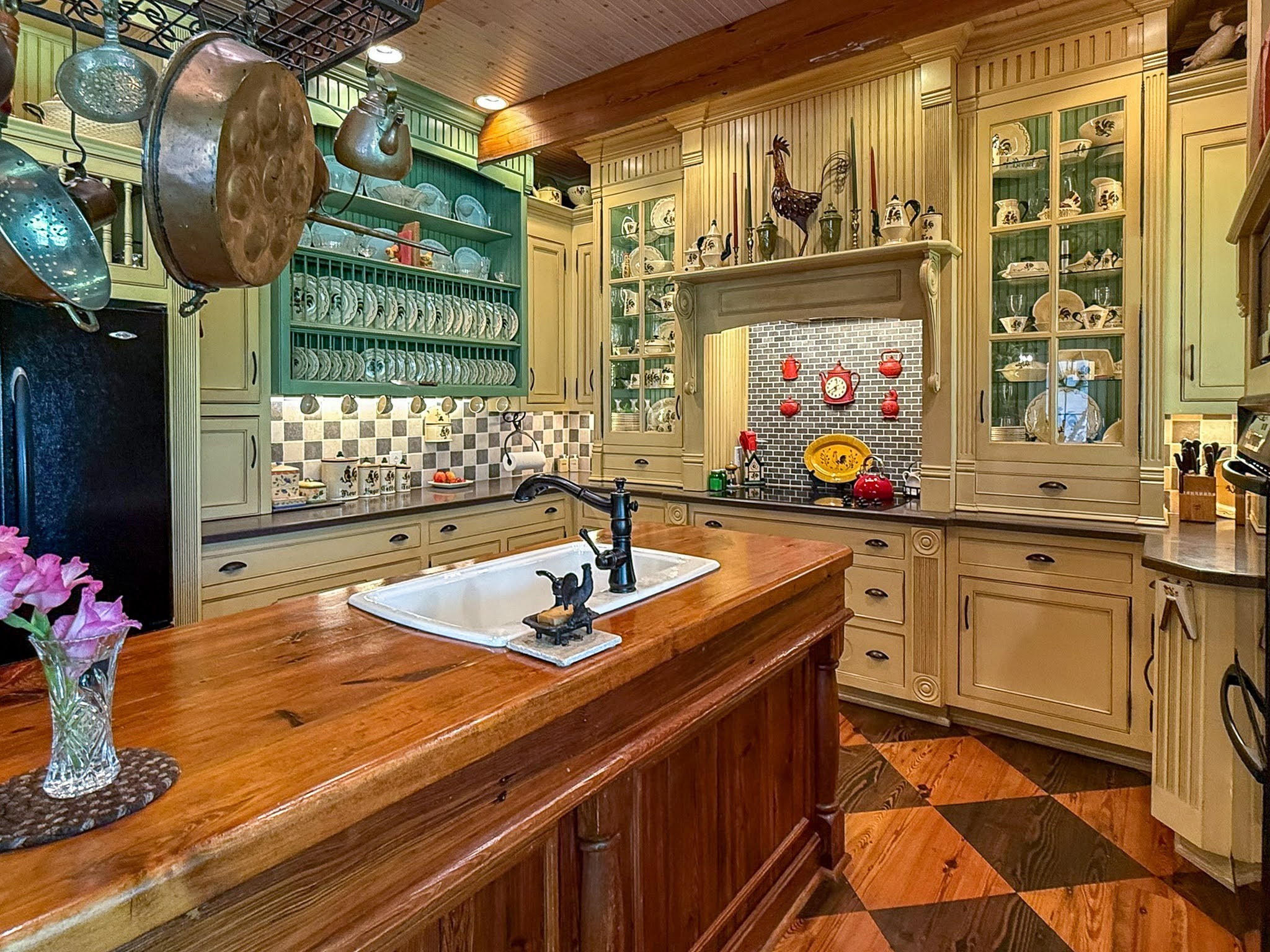 4929 Snow Creek Road Santa Fe, TN 38482 - Photo 9 of 51