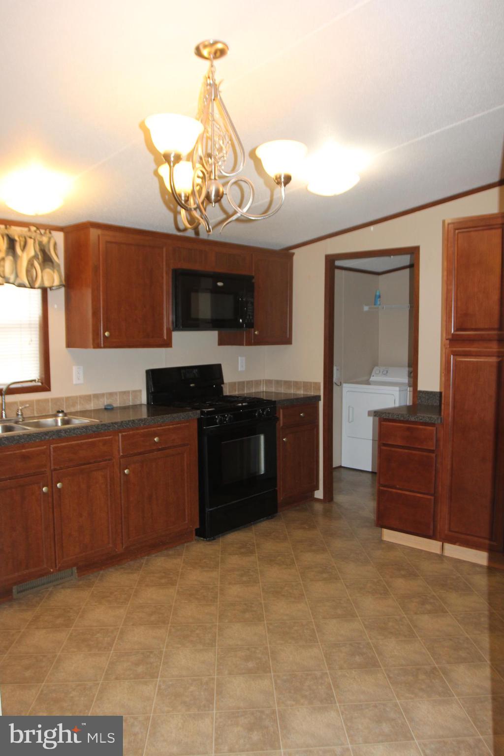 1446 Gibson Road, Unit A49 Bensalem, PA 19020 - Photo 6 of 33