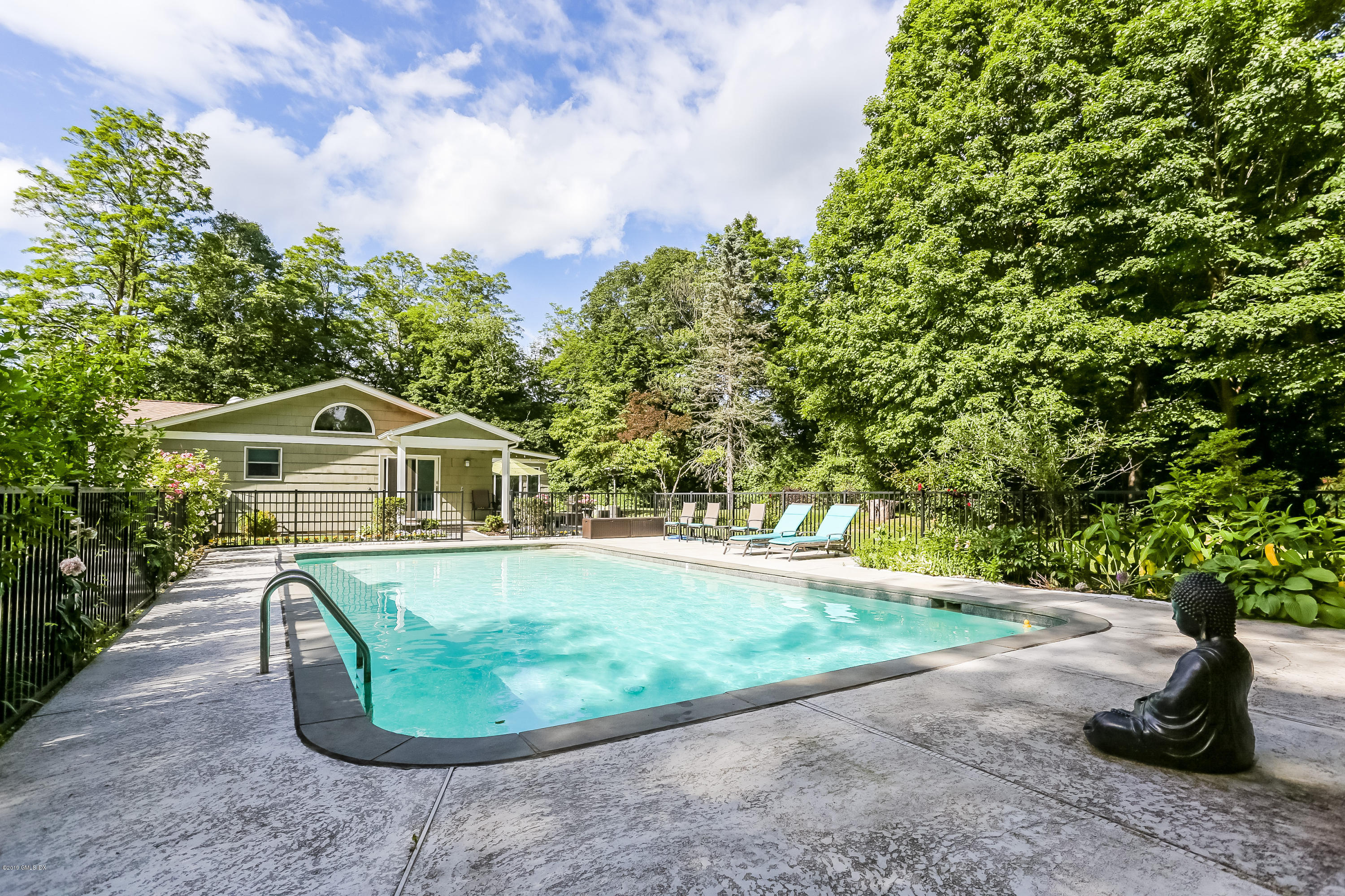 85 Bedford Road Greenwich, CT 06831 - Photo 25 of 38 037-Pool-5905085-large