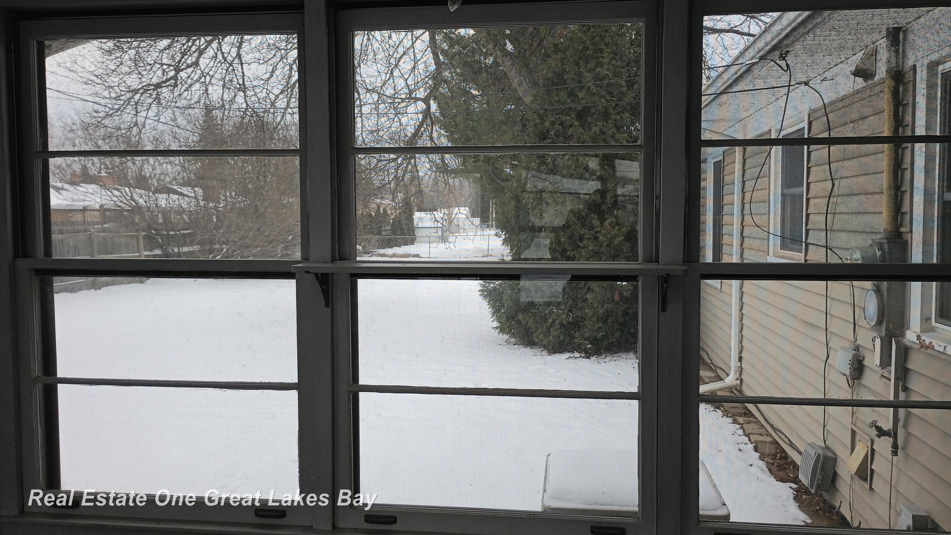 2700 Hemmeter Road Saginaw, MI 48603 - Photo 16 of 19 50164950-fb6e0e9f-f9ca-4553-981e-9ca7b869e0a5.JPG