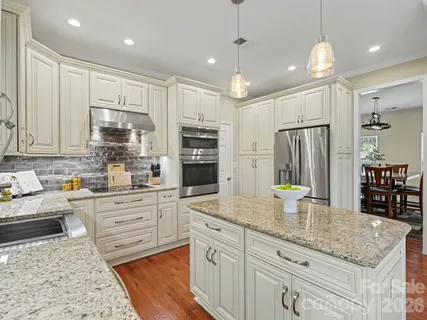$875,000 | 15505 Robsart Court, Charlotte, NC 28277