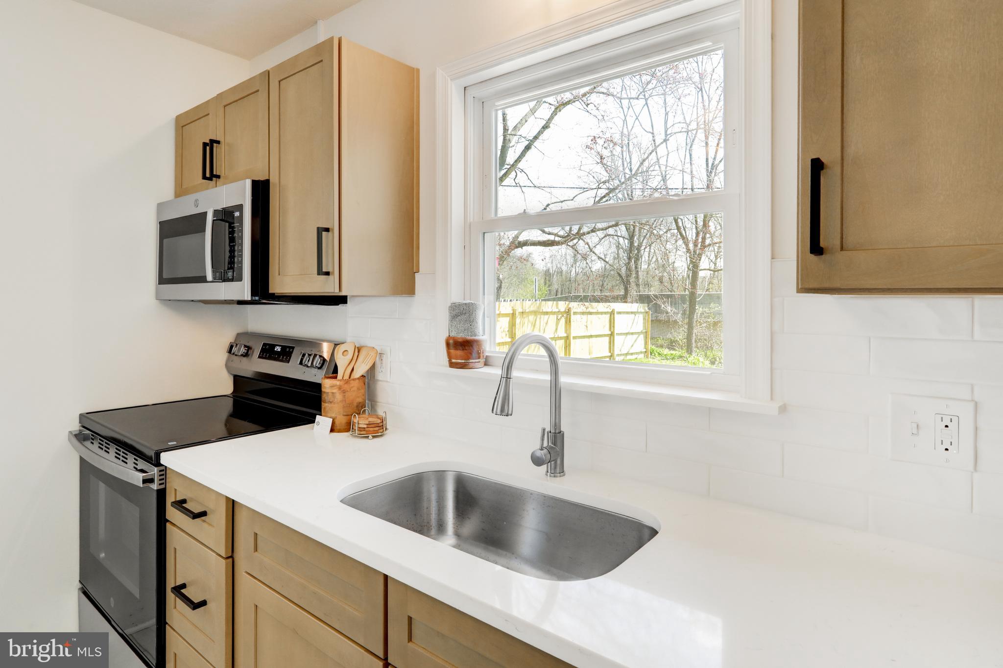 8077 Fox Mill Road Harrisburg, PA 17112 - Photo 11 of 33