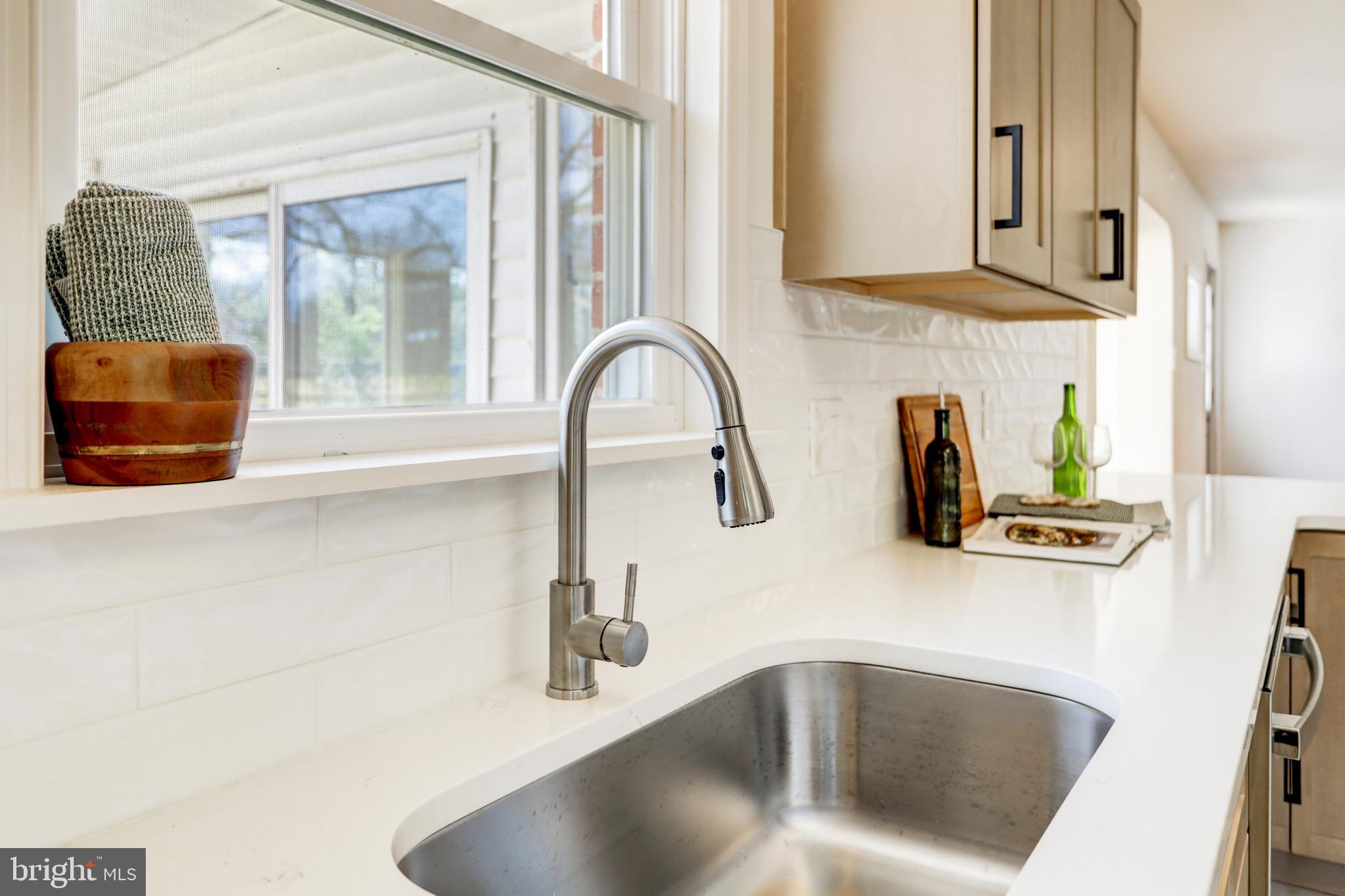 8077 Fox Mill Road Harrisburg, PA 17112 - Photo 13 of 33