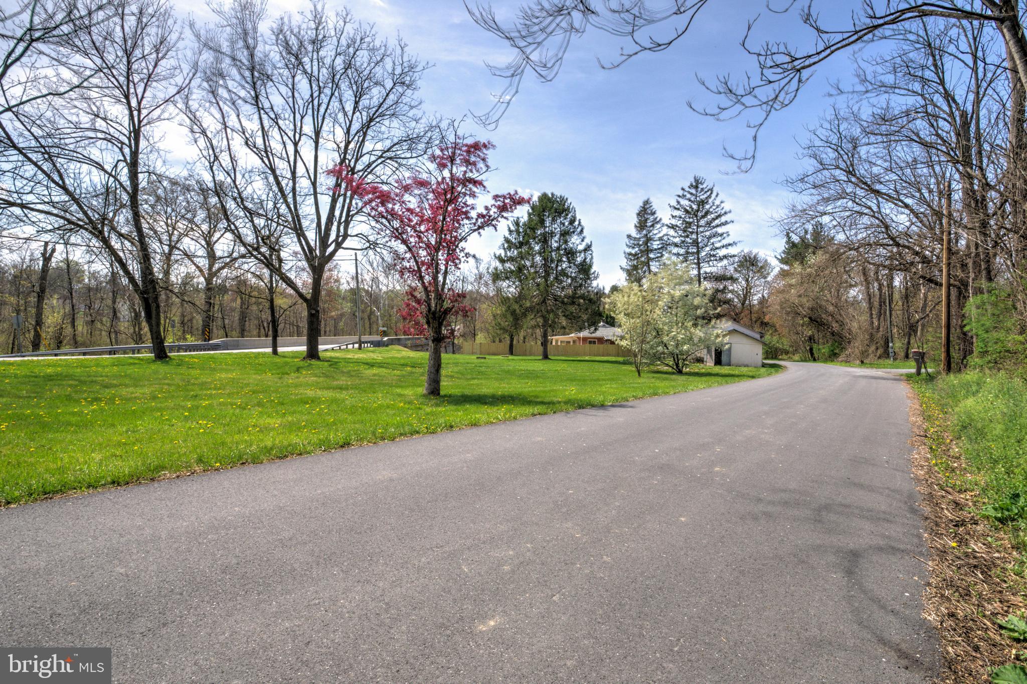 8077 Fox Mill Road Harrisburg, PA 17112 - Photo 32 of 33