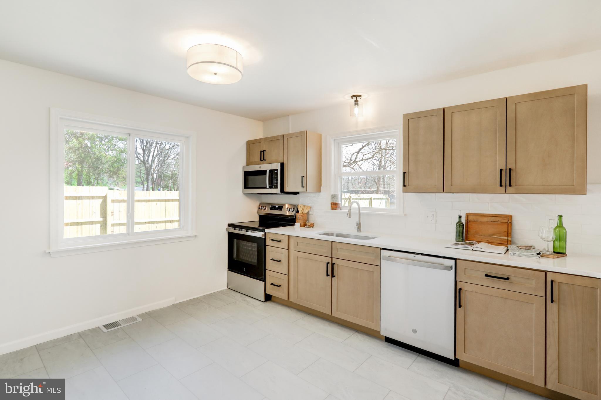 8077 Fox Mill Road Harrisburg, PA 17112 - Photo 9 of 33