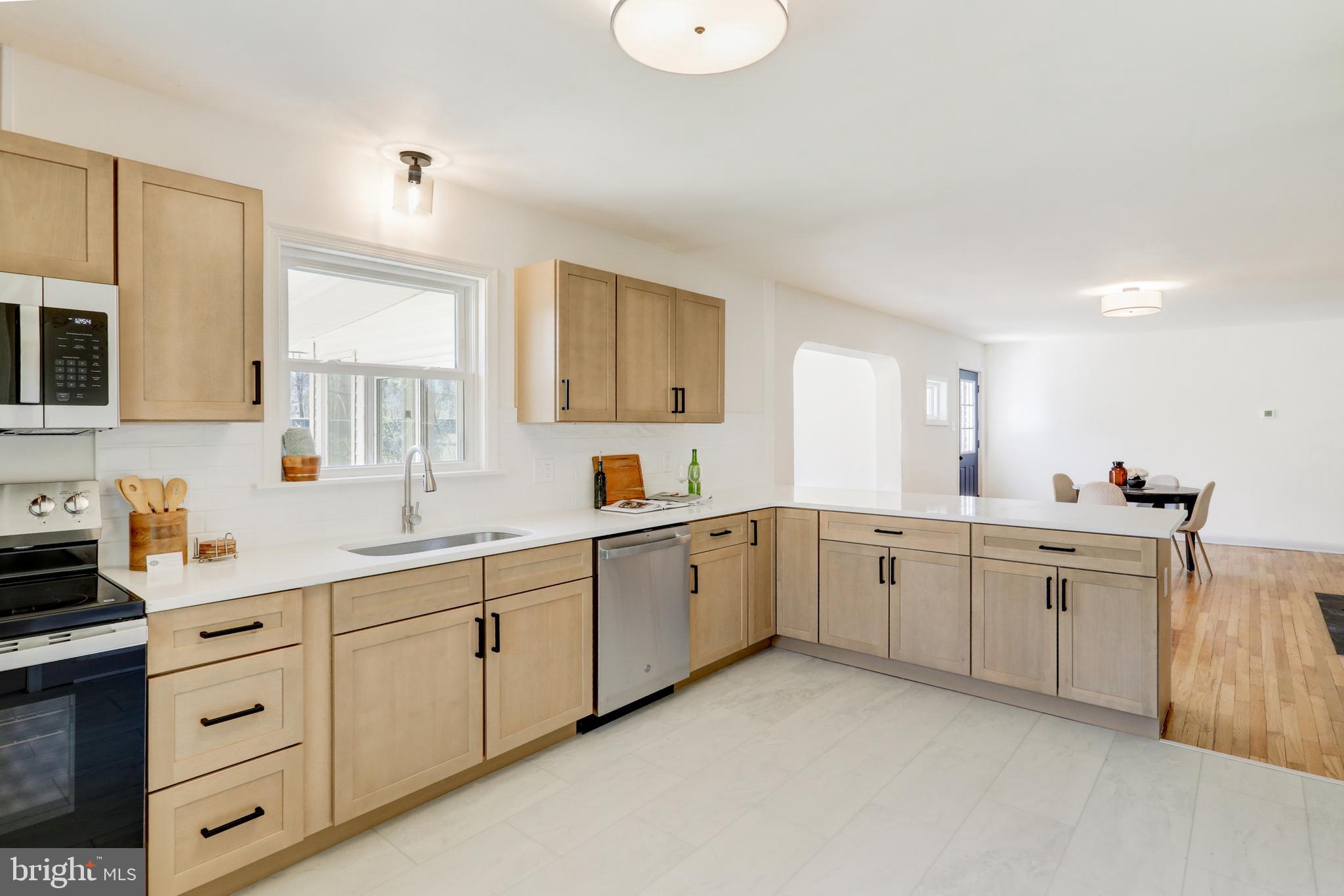 8077 Fox Mill Road Harrisburg, PA 17112 - Photo 10 of 33