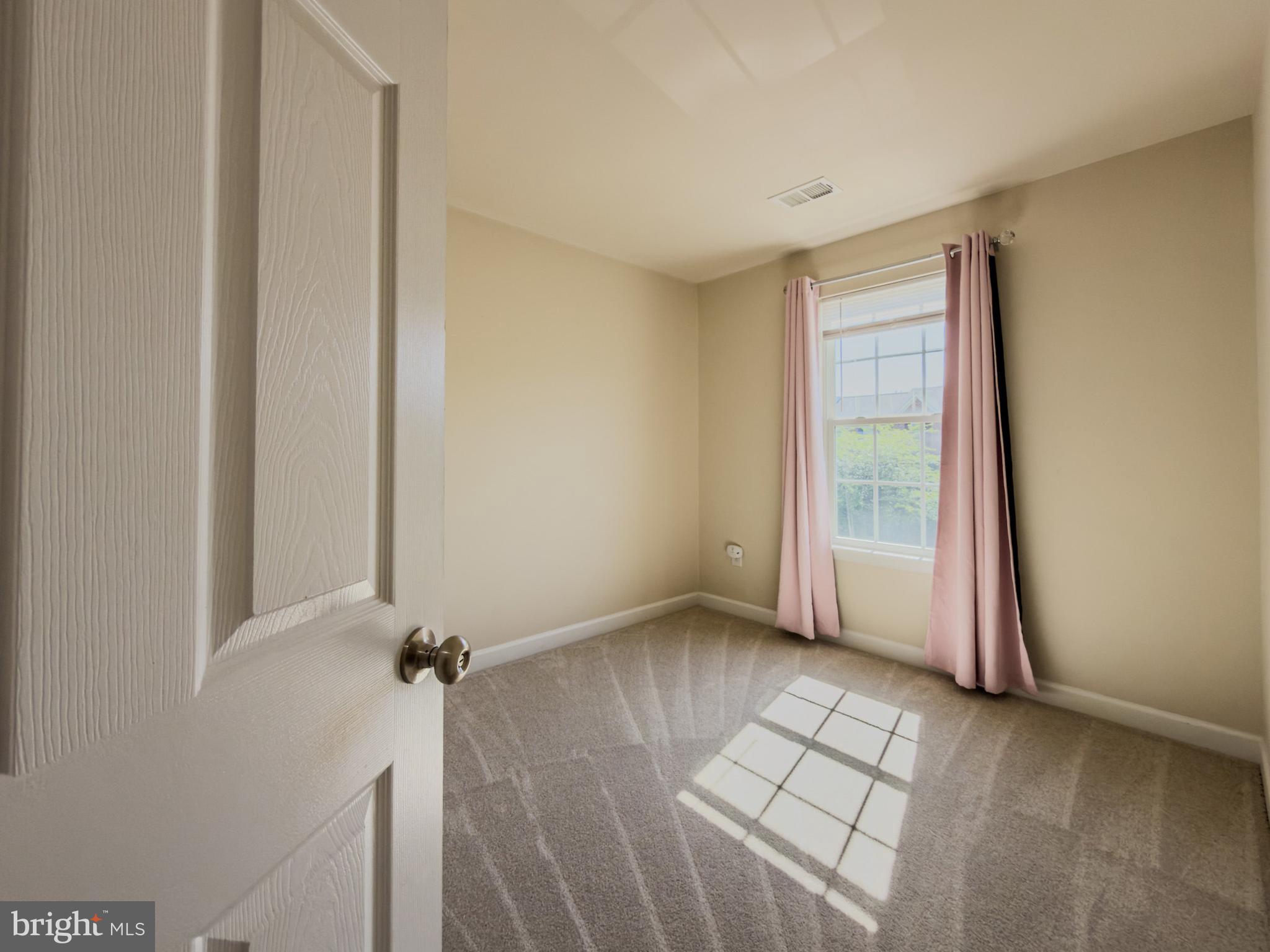 2054 Spring Run Circle Frederick, MD 21702 - Photo 25 of 46