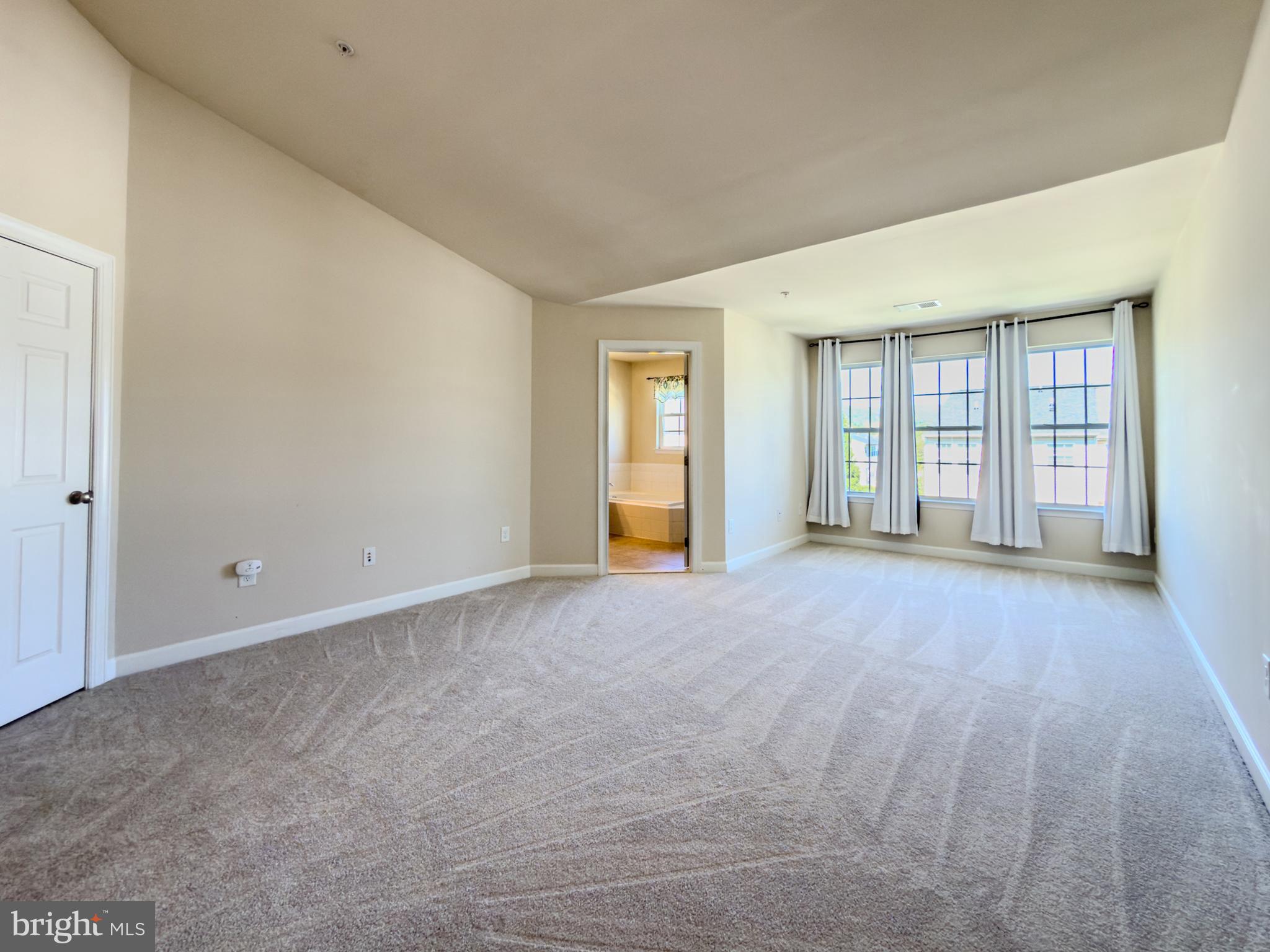 2054 Spring Run Circle Frederick, MD 21702 - Photo 27 of 46