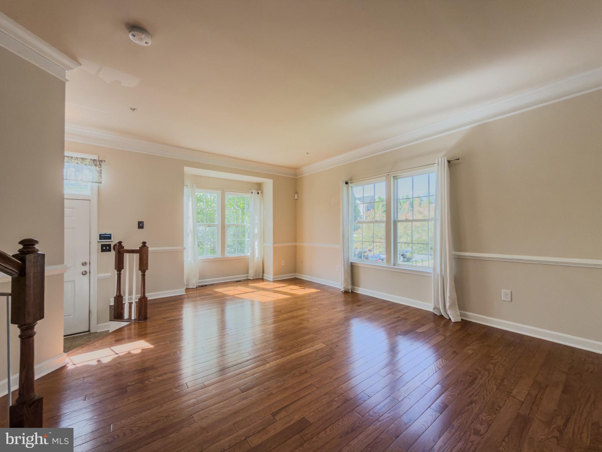 2054 Spring Run Circle Frederick, MD 21702 - Photo 5 of 46