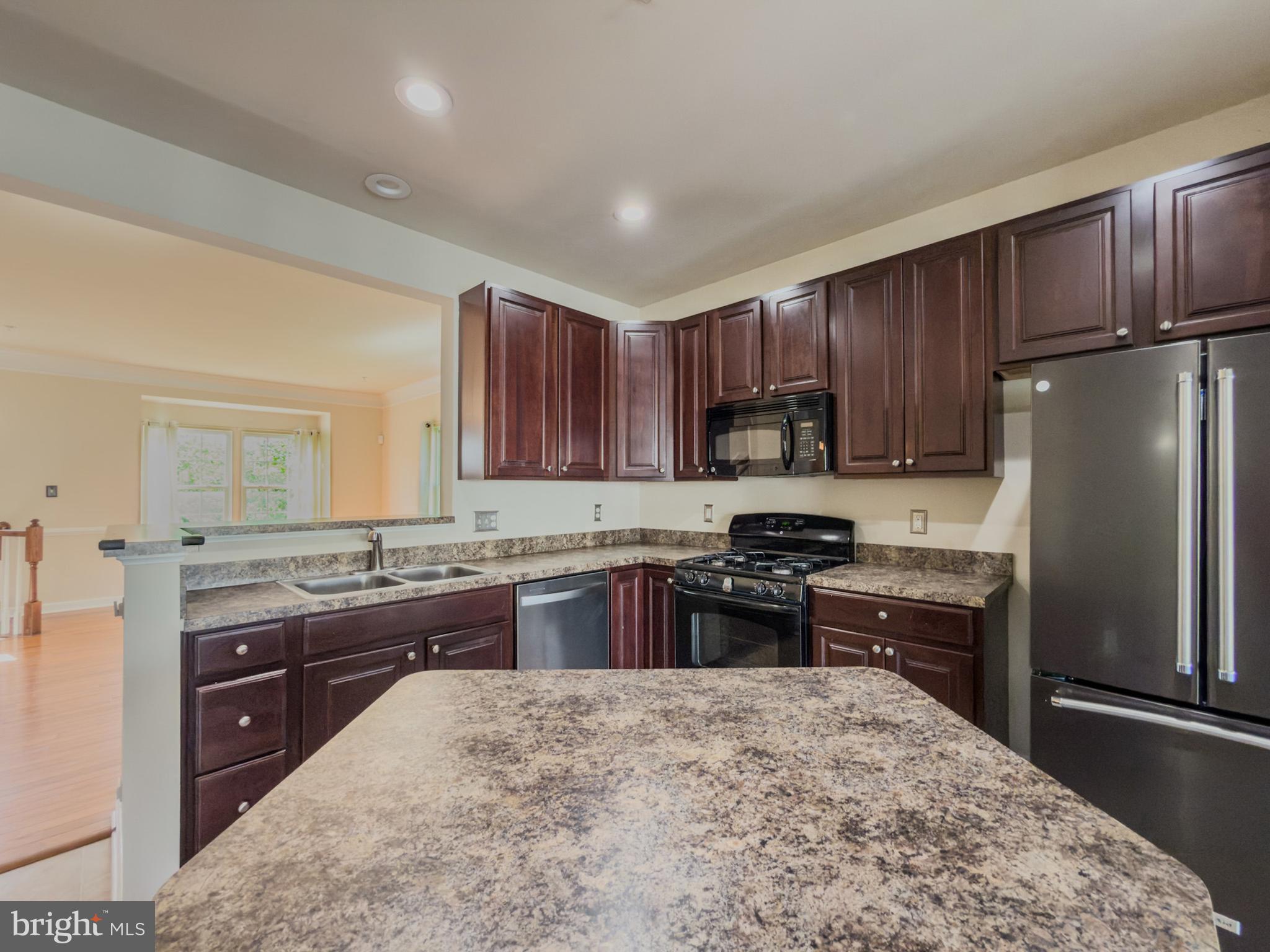 2054 Spring Run Circle Frederick, MD 21702 - Photo 9 of 46