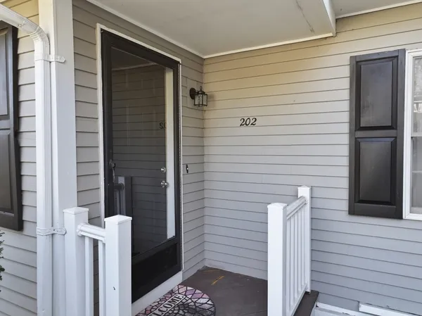 $430,000 | 202 Torrey Ln Extension, Unit 202, Holden, MA 01520