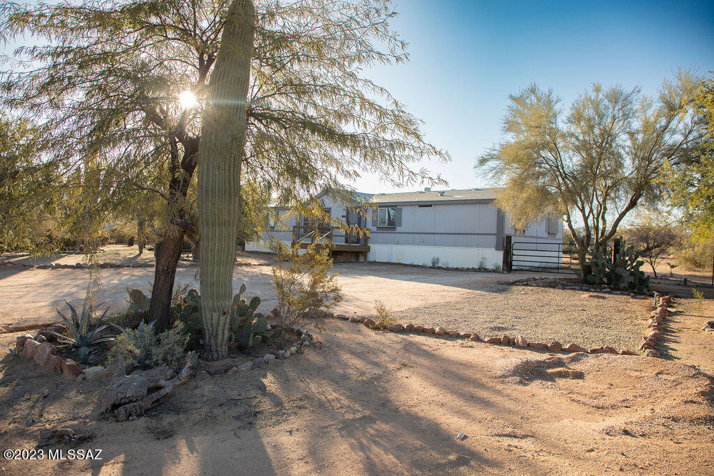 11333 West Ina Road Tucson, AZ 85743 - Photo 1 of 33